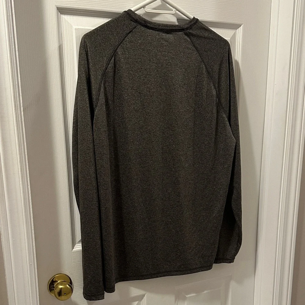 Everlast Men's Charcoal Long Sleeve Tee - Picture 5 of 8